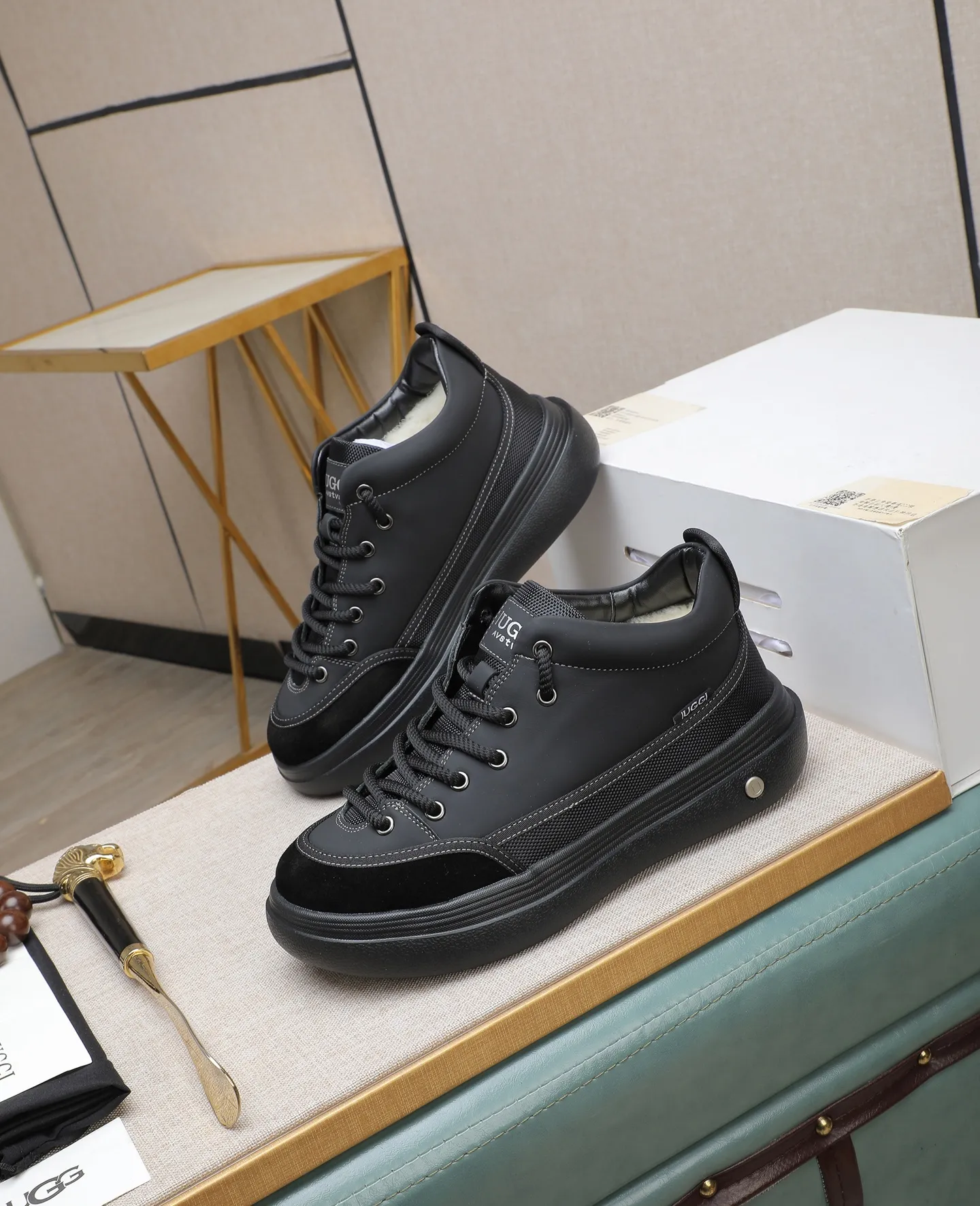 Men's shoes 💰660 IUGGI new retro presbyopia men's shoes, casual and versatile, full of high-end sense, fashionable, luxury and personalized style, joint style, retro presbyopia factor, full of handsome style, first layer suede cowhide, lining wool, rubber outsole, light and non-slip size: 39-44